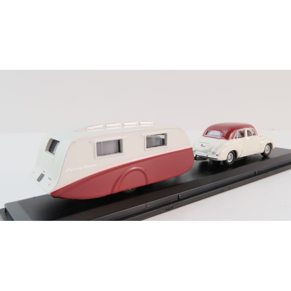 Road Ragers - Australian 1953 Holden FJ Sedan & Highway Cruiser Caravan Set - H0 Scale 1:87