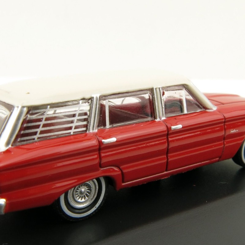 Road Ragers - Australian 1962 Ford XL Falcon Station Wagon in Woomera Red - H0 Scale 1:87