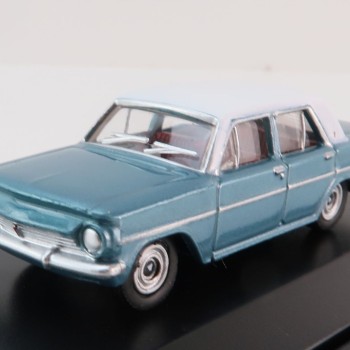 Road Ragers Australian 1963 Holden EH Sedan Portsea Blue Folwers White H0 Scale 1:87
