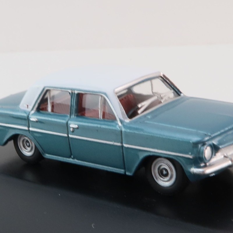 Road Ragers Australian 1963 Holden EH Sedan Portsea Blue Folwers White H0 Scale 1:87