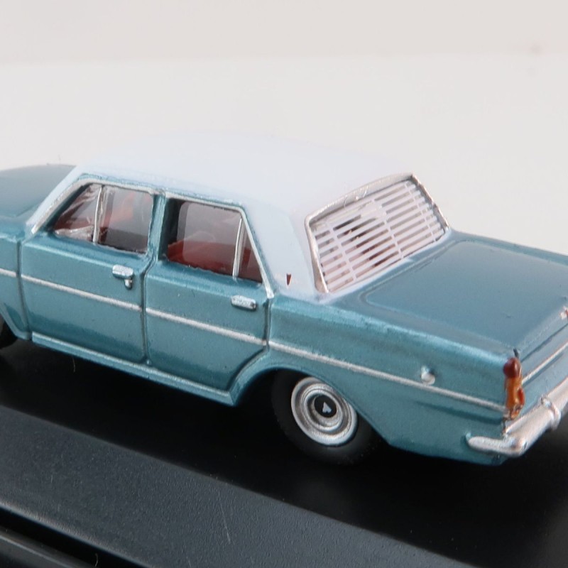Road Ragers Australian 1963 Holden EH Sedan Portsea Blue Folwers White H0 Scale 1:87