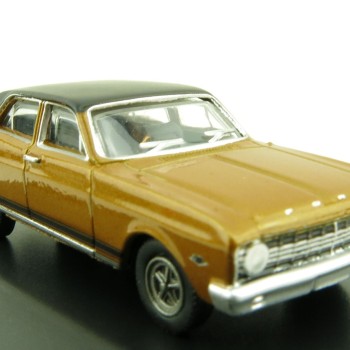 Road Ragers - Australian 1968 Ford XT Falcon GT Sedan in GT Gold  - H0 Scale 1:87