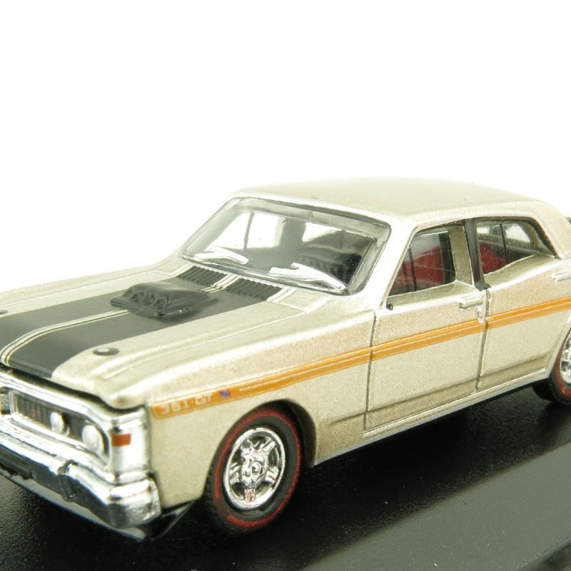 Road Ragers Australian 1971 Ford Falcon XY 351 GTHO Muscle Car in Quicksilver in H0 Scale 1:87