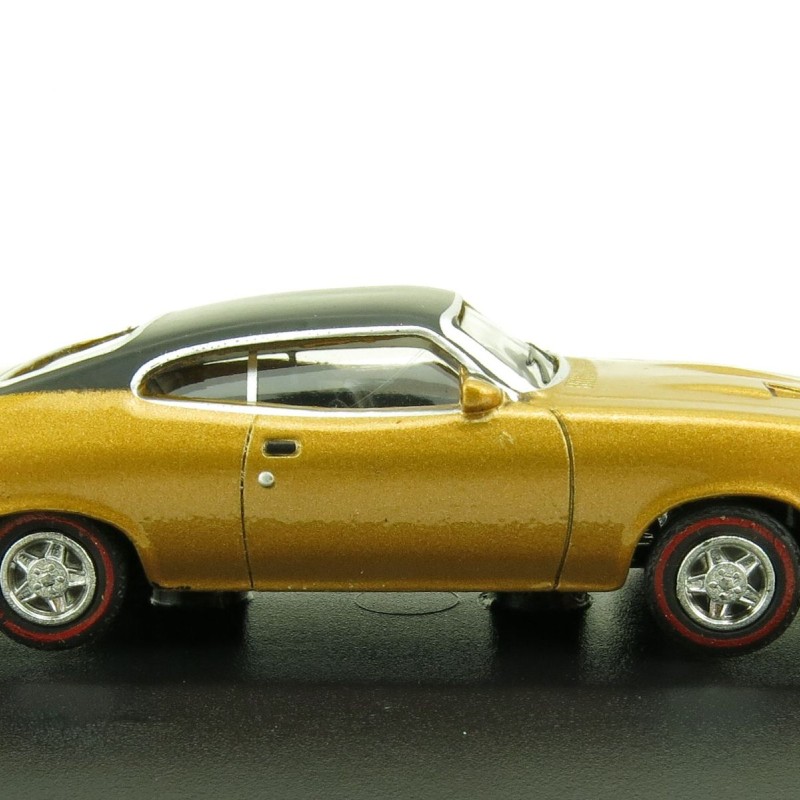Road Ragers - Australian 1979 Ford XC GS Falcon Coupe Muscle Car - Gold Dust - H0 Scale 1:87