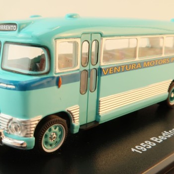 Road Ragers - Australien 1958 Bedford SB Bus - Ventura Motors - Scale 1:87