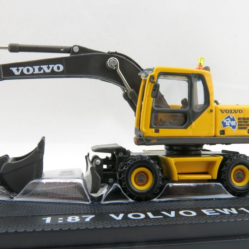 Road Ragers - Volvo EW180 B Mobile Wheeled Excavator Australian Constrution & Demolition Company - Scale 1:87