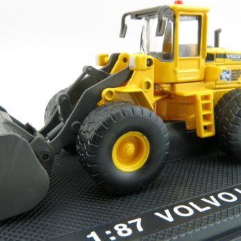 Road Ragers - Volvo L 150C Four wheel Loader Australian Constrution & Demolition Company - Scale 1:87