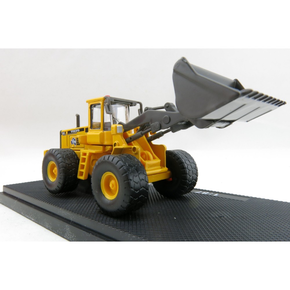 Road Ragers - Volvo L 150C Four wheel Loader Australian Constrution & Demolition Company - Scale 1:87
