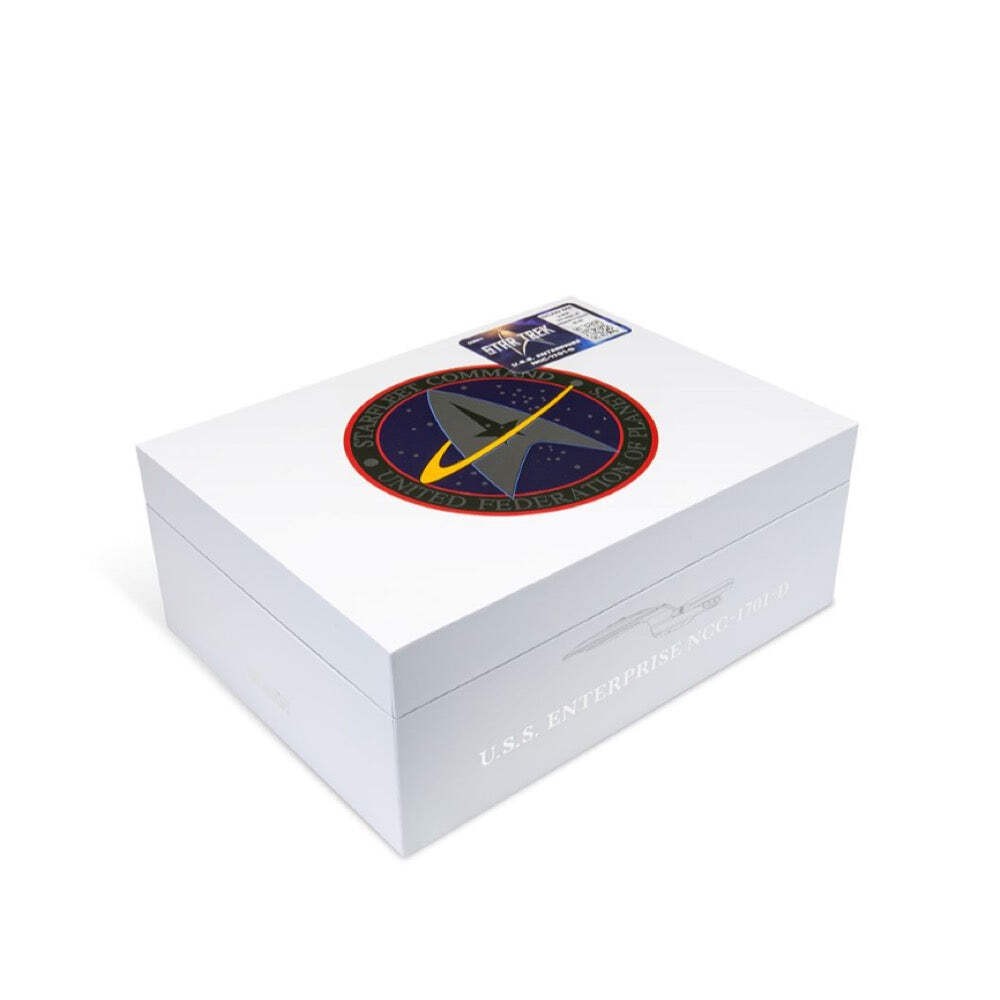 CORGI CC96611 Star Trek USS Enterprise NCC-1701-D The Next Generation