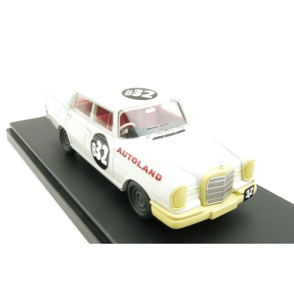 Ace Models ACETF15 Mercedes Benz 220SE Phillip Island Winner 1961 Jane / Firth - Scale 1:43