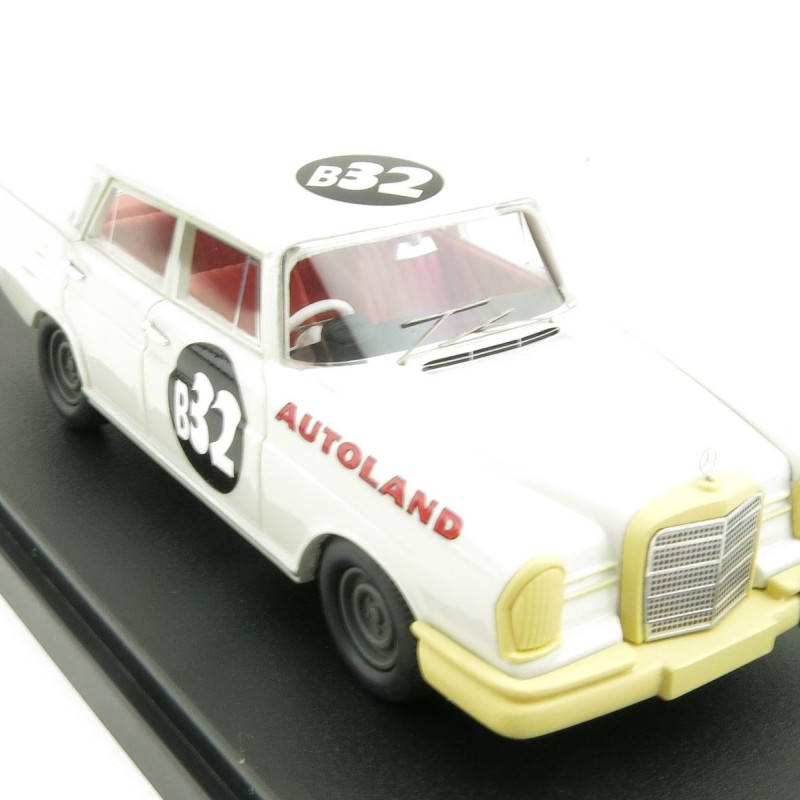 Ace Models ACETF15 Mercedes Benz 220SE Phillip Island Winner 1961 Jane / Firth - Scale 1:43