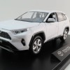 DDA Collectibles DDA124002 - Toyota RAV4 With Lights & Sounds White - Scale 1:24