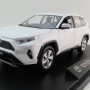 DDA Collectibles DDA124002 - Toyota RAV4 With Lights & Sounds White - Scale 1:24