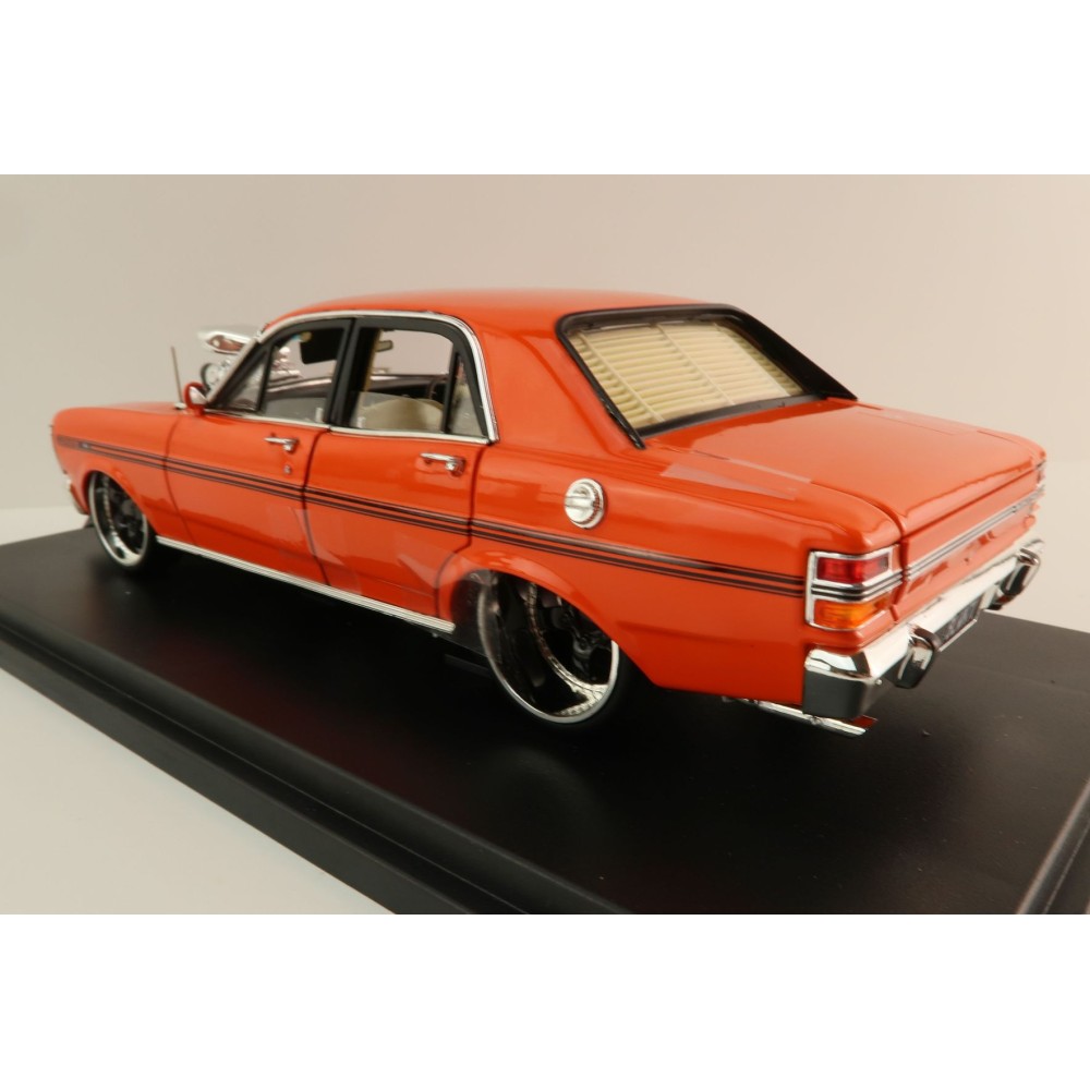 DDA Collectibles DDA24826 - Ford Falcon XY GTHO Slammed and Supercharged Orange - Scale 1:24