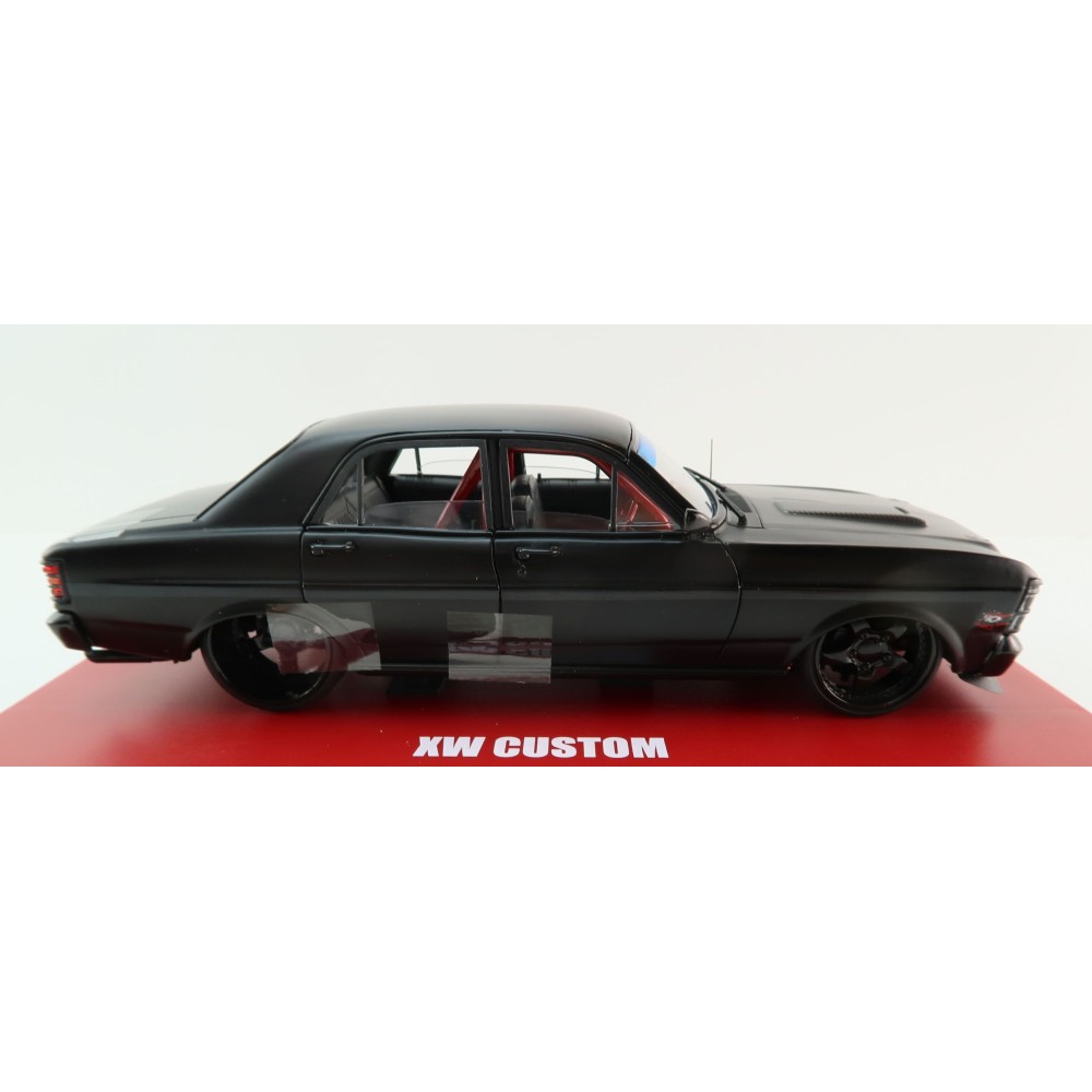 DDA Collectibles DDA2490 - 1969 Custom Ford Falcon XW Inferno - Scale 1:24 