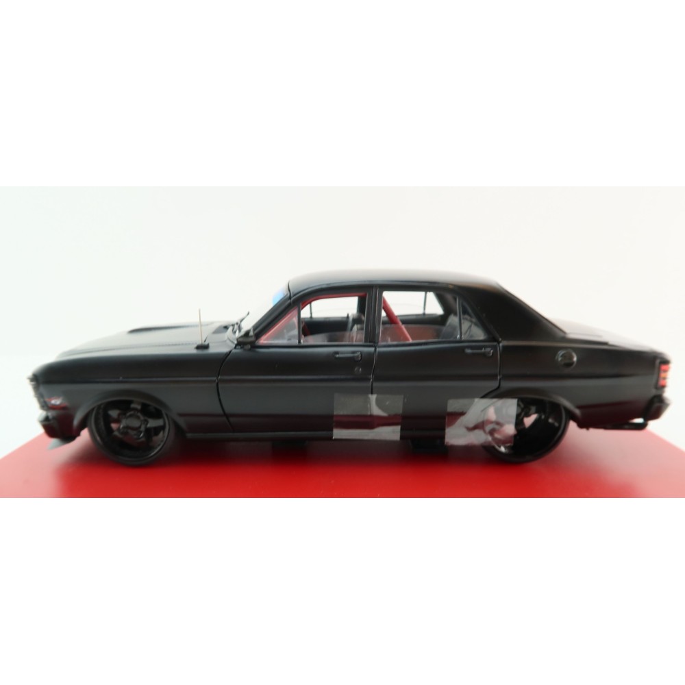 DDA Collectibles DDA2490 - 1969 Custom Ford Falcon XW Inferno - Scale 1:24 