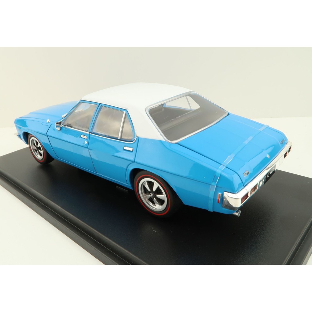 DDA Collectibles DDA311 - 1973 Holden HQ Monaro Kingswood 4 Door Super Blue White Roof - Scale 1:24
