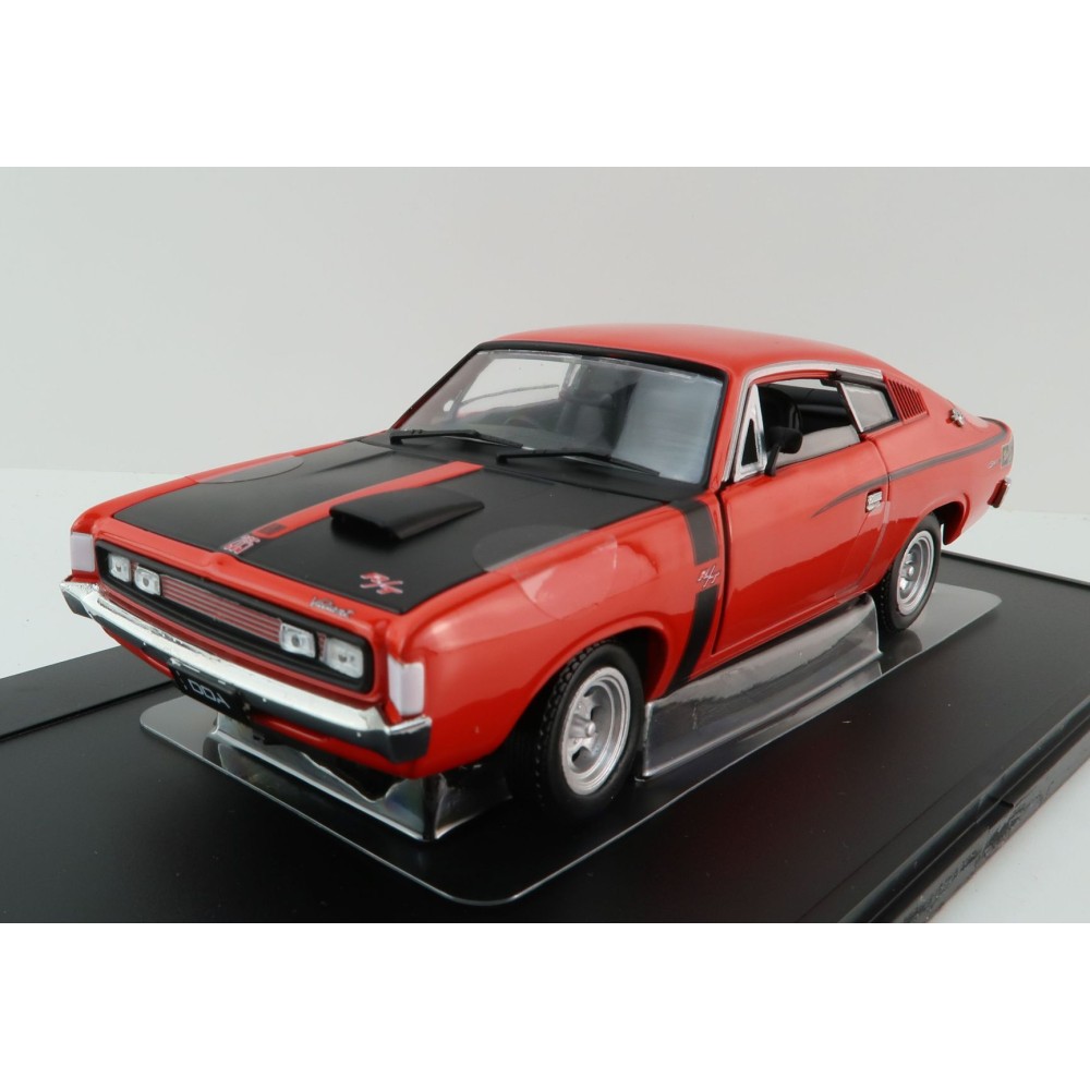 DDA Collectibles DDA32816 - Chrysler VH Valiant E38 R/T Charger Red  - Scale 1:32