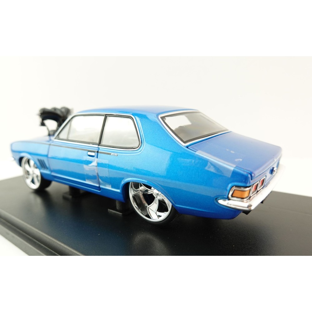 DDA Collectibles DDA623 - Metalic Blue Evil LJ 1973 Holden LJ Torana - Scale 1:24