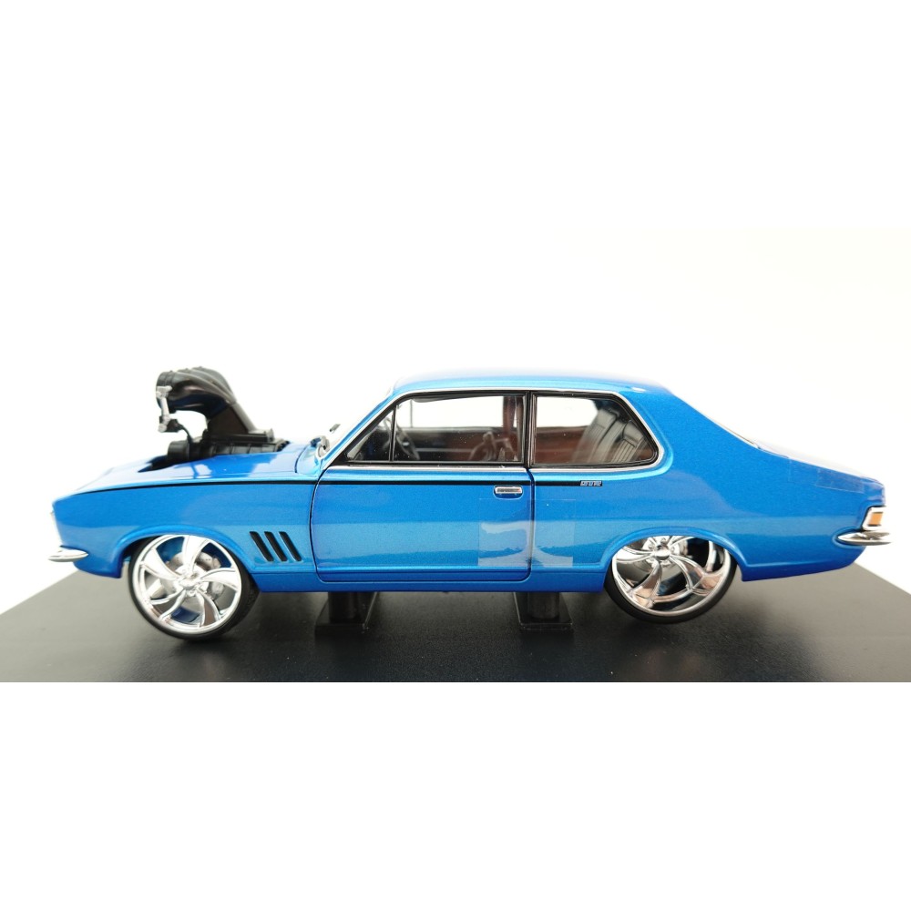 DDA Collectibles DDA623 - Metalic Blue Evil LJ 1973 Holden LJ Torana - Scale 1:24