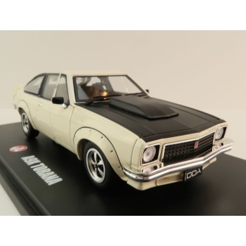 DDA Collectibles DDA800 - A9X Torana 308 Factory Car White Black - Scale 1:24