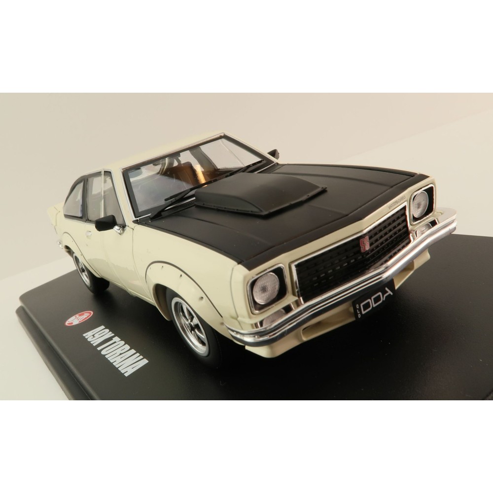 DDA Collectibles DDA800 - A9X Torana 308 Factory Car White Black - Scale 1:24