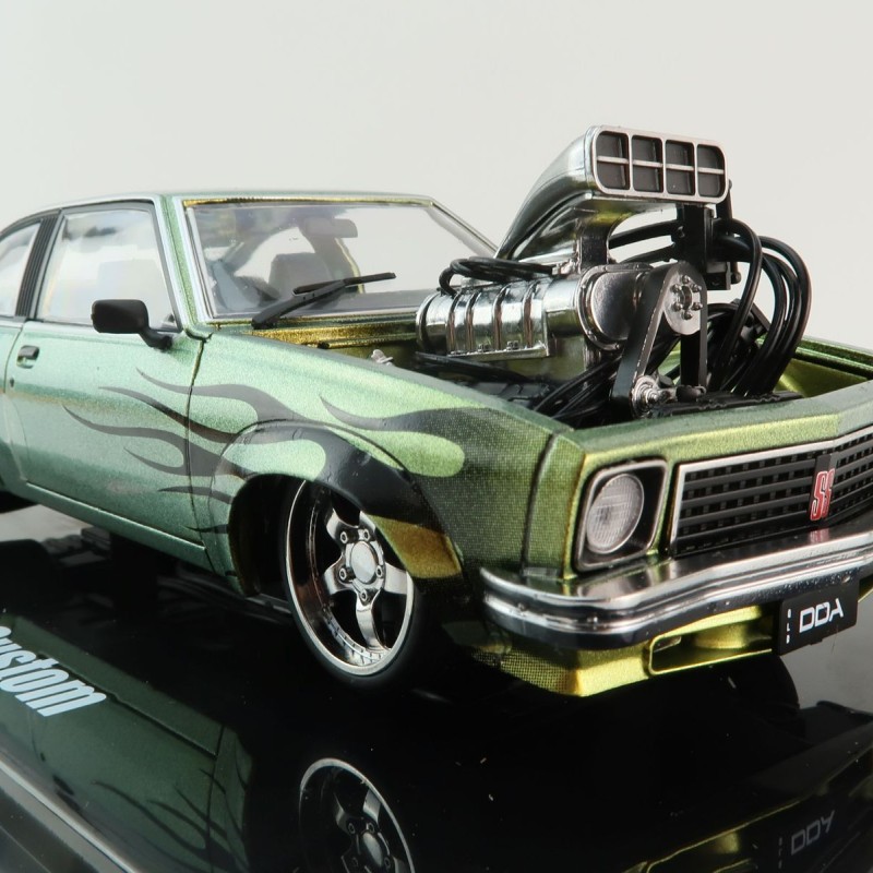 DDA Collectibles DDA806 - Holden A9X Torana Supercharged Colour Shift with Flames - Scale 1:24