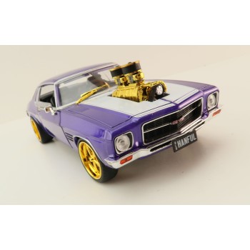 DDA GreenLight DDA201 1973 Custom Holden HQ Monaro Hanful Chase Car Scale 1:24