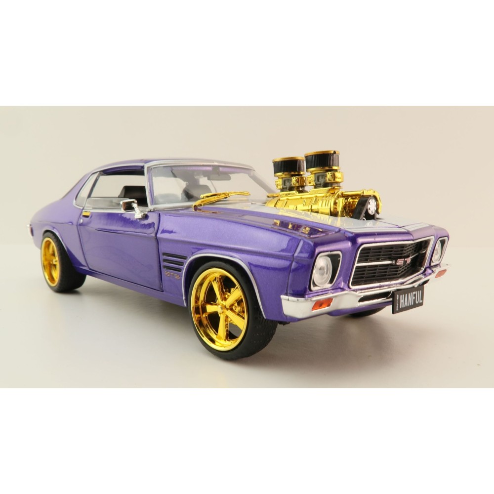 DDA GreenLight DDA201 1973 Custom Holden HQ Monaro Hanful Chase Car Scale 1:24