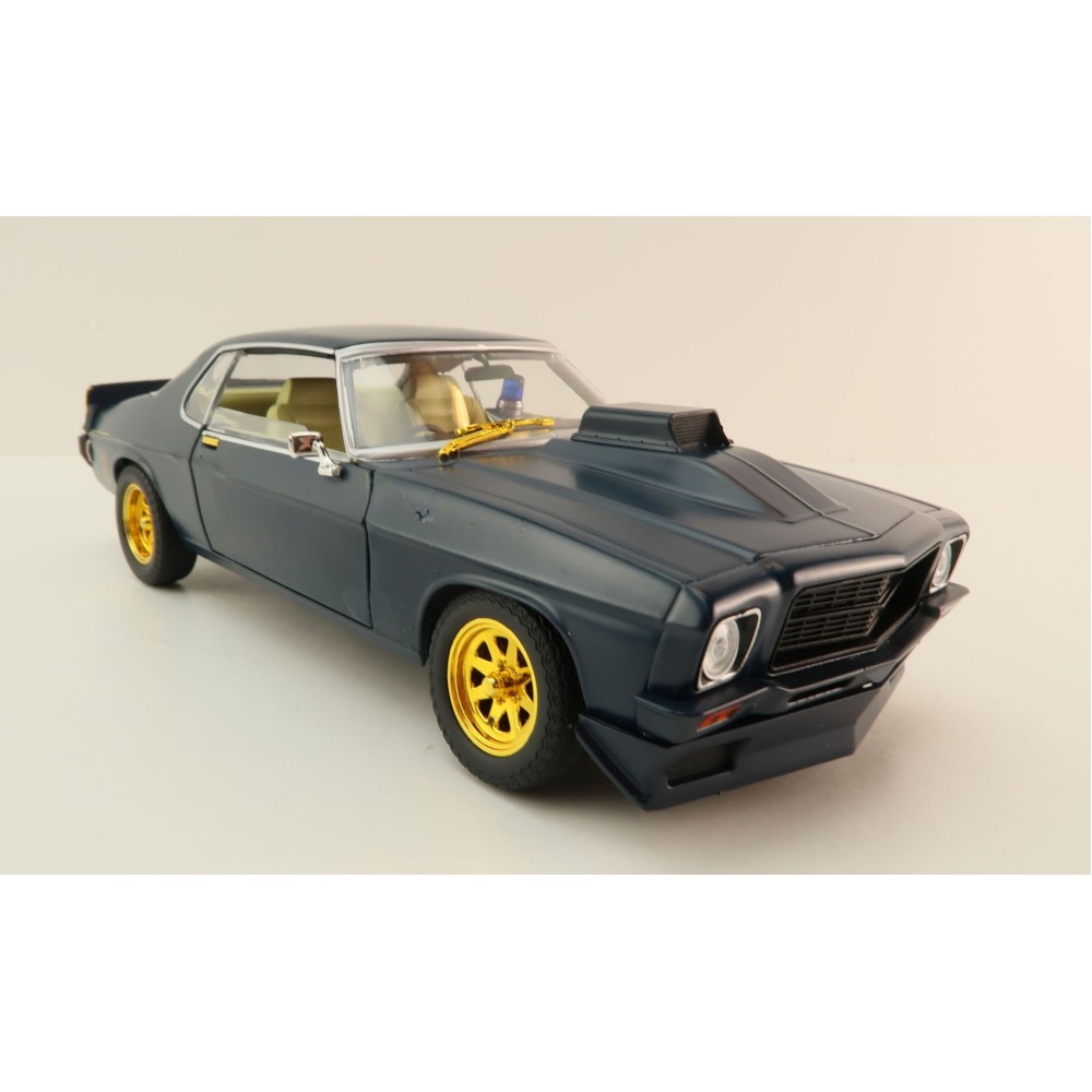 DDA GreenLight DDA203 1973 Holden HQ Monaro MFP Mad Max Nightrider Chase Car Scale 1:24