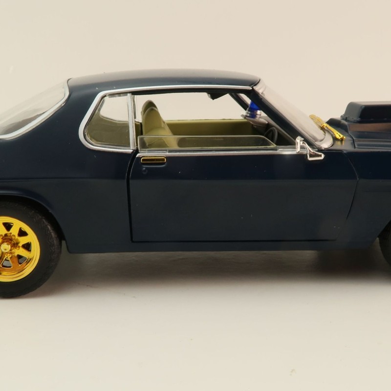 DDA GreenLight DDA203 1973 Holden HQ Monaro MFP Mad Max Nightrider Chase Car Scale 1:24