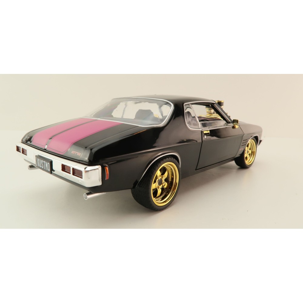 DDA GreenLight DDA206-P 1973 Custom Holden HQ Monaro KUSTOMQ Black / Pink Chase Car Scale 1:24 