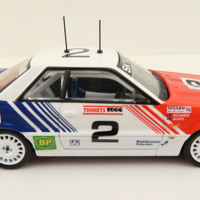 INNO64 - Nissan Skyline GTS-R HR31 Bathurst Nissan Motor Sports Jim Richards Skafe Scale 1:64