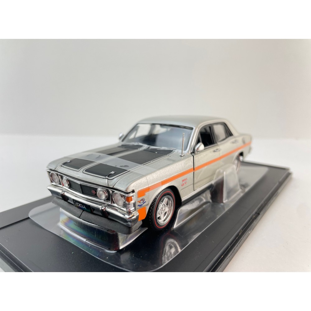 DDA Collectibles DDA32377-2 - Ford XW GTHO Phase II Silver Fox with Orange Stripes - Scale 1:32