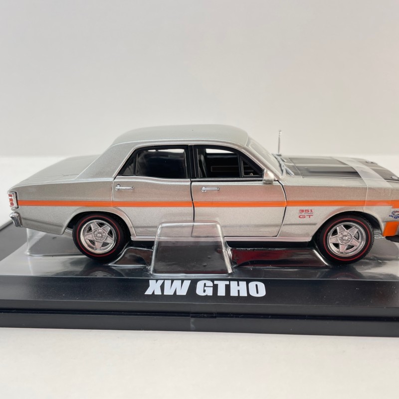 DDA Collectibles DDA32377-2 - Ford XW GTHO Phase II Silver Fox with Orange Stripes - Scale 1:32