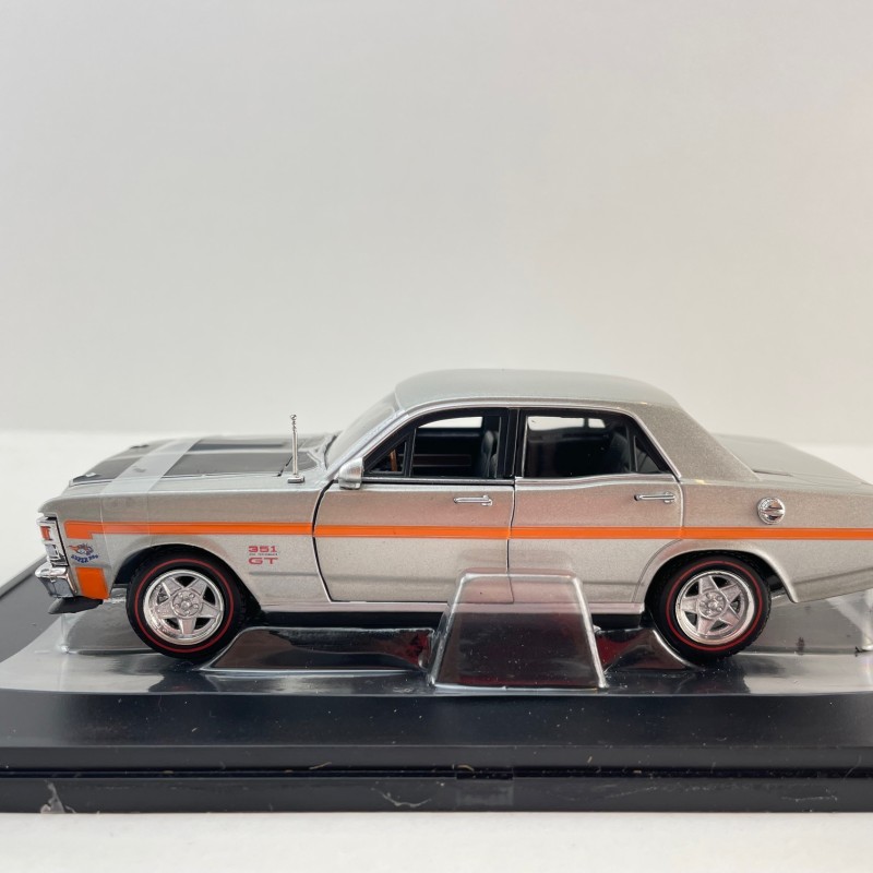 DDA Collectibles DDA32377-2 - Ford XW GTHO Phase II Silver Fox with Orange Stripes - Scale 1:32