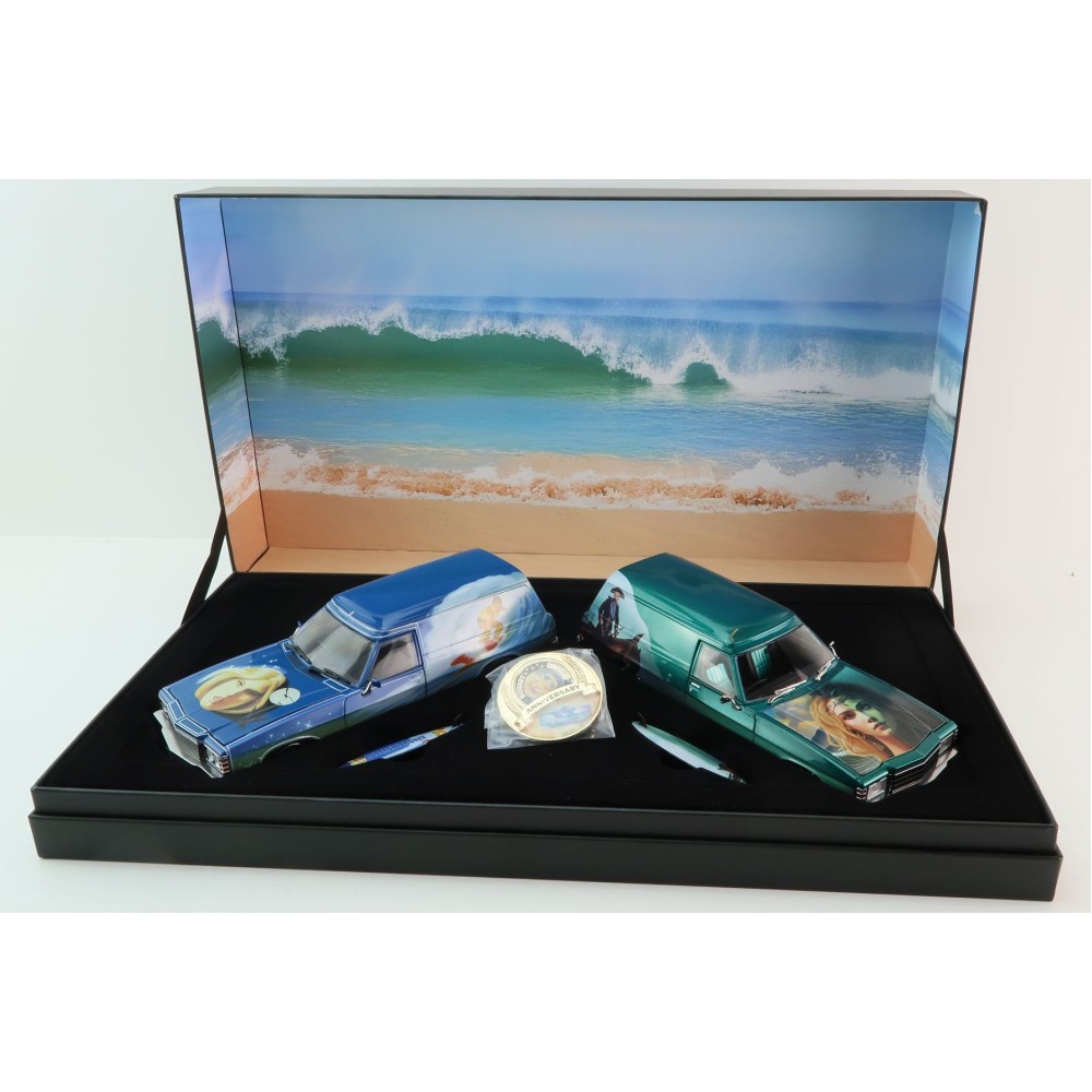 DDA Collectibles DDA124TW-A - Sea Witch Holden HJ Panel Van Twin Set - Scale 1:24