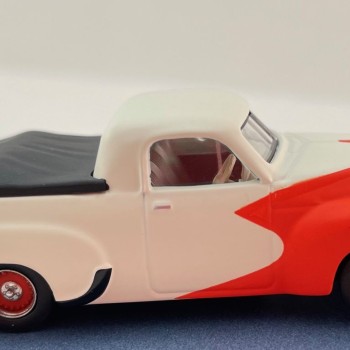 DDA Collectibles DDA164008 - 1948 Holden FX Utility Ute White Red Model Diecast - Scale 1:64