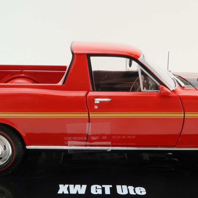 DDA Collectibles DDA2489 - 1970 Ford Falcon XW GTHO Ute 351 T-Bar Auto - Red - Scale 1:24