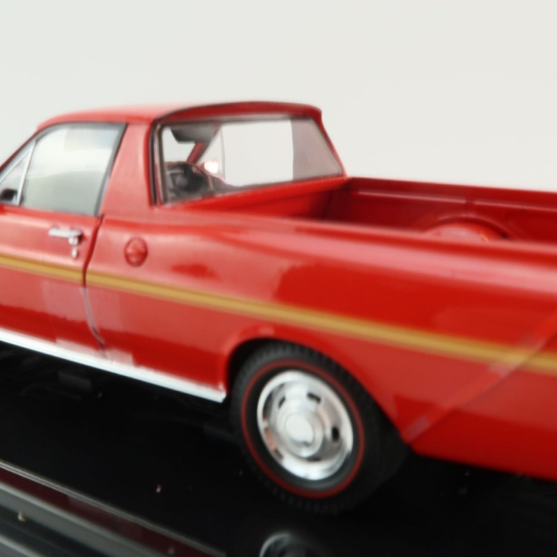 DDA Collectibles DDA2489 - 1970 Ford Falcon XW GTHO Ute 351 T-Bar Auto - Red - Scale 1:24