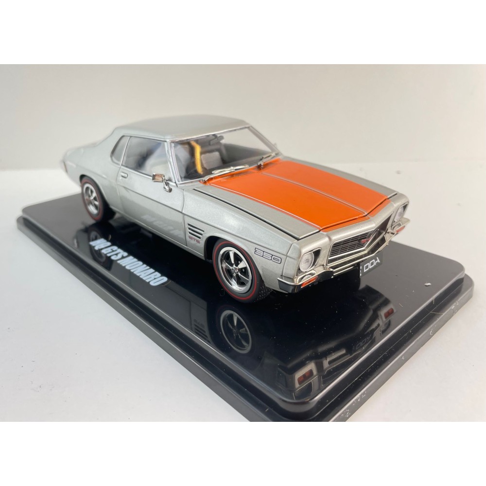 DDA Collectibles DDA326 - Holden HQ GTS 350 Monaro Coupe Silver / Orange Stripes - Scale 1:24