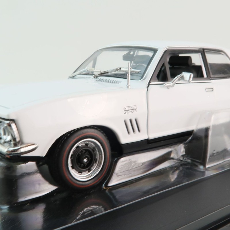 DDA Collectibles DDA32842-5 - Holden Torana LJ GTR XU1 White - Scale 1:32