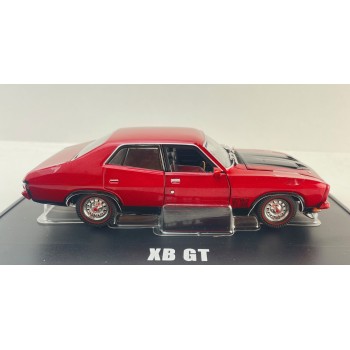 DDA Collectibles DDA32849-1 - Ford Falcon XB GT Sedan 4 Door Red Scale 1:32