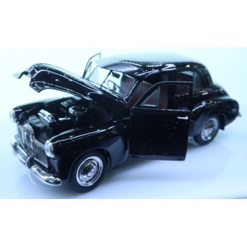 DDA Collectibles DDA410 - Holden FX Sedan Gloss Black Diecast - Scale 1:24