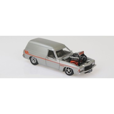 DDA Collectibles DDA522 - Silver Holden HZ Panel Van with Supercharged LS Engine - Scale 1:24