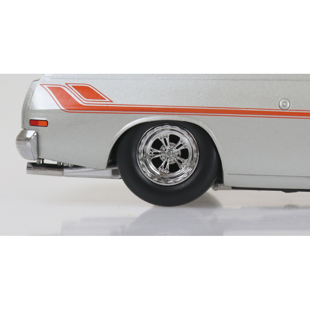 DDA Collectibles DDA522 - Silver Holden HZ Panel Van with Supercharged LS Engine - Scale 1:24