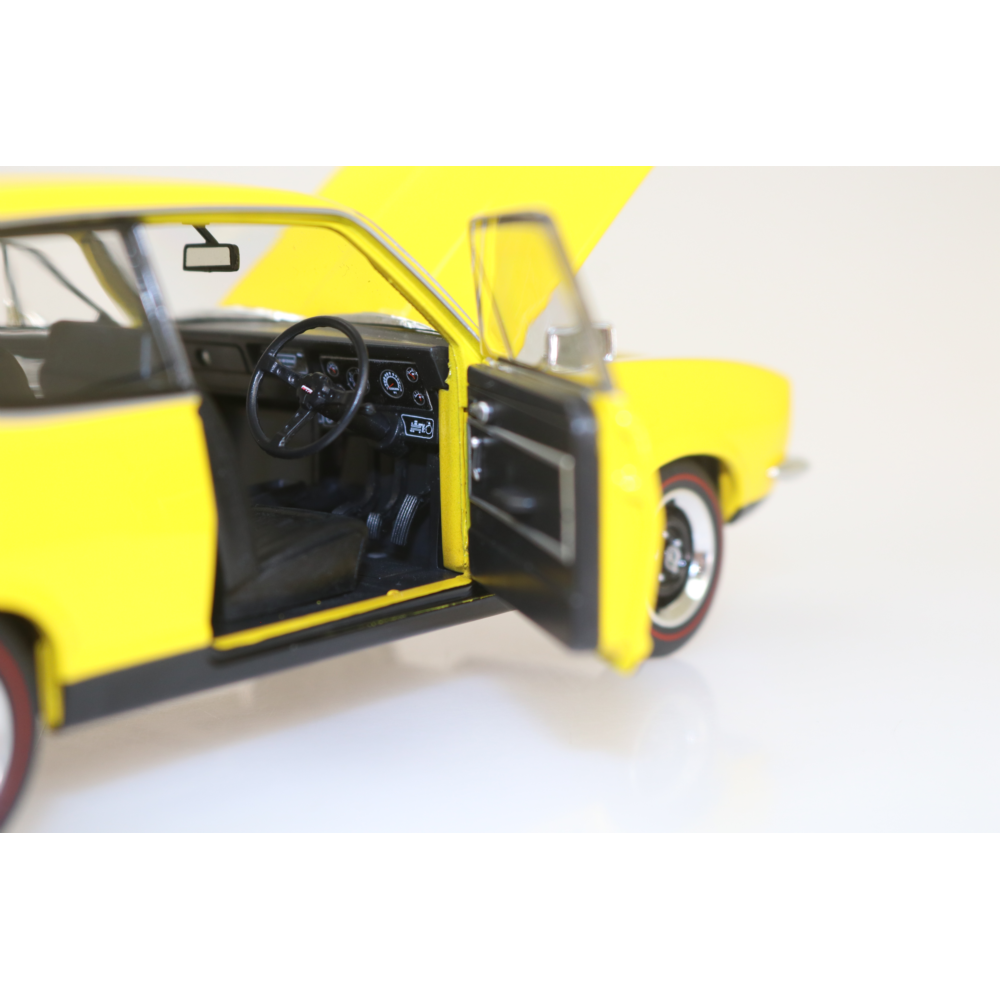DDA Collectibles DDA625 - Holden LJ GTR Torana Yellow - Scale 1:24