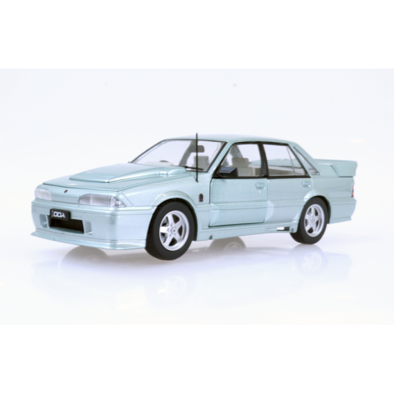 DDA Collectibles DDA701 Holden 1988 HSV VL Commodore SS Group A SV Walkinshaw Panorama Silver Scale 1:24