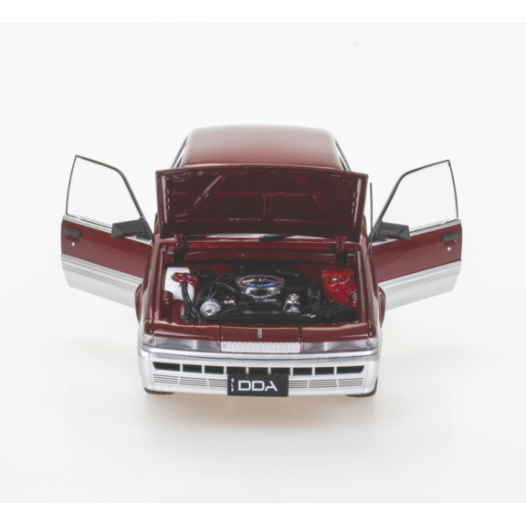 DDA Collectibles DDA702 Holden VL Calais Red & Silver Scale 1:24