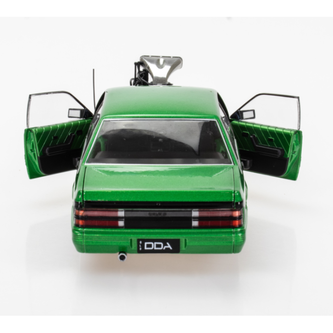 DDA Collectibles DDA703 Holden VL Calais Supercharged  Osiris Green Scale 1:24